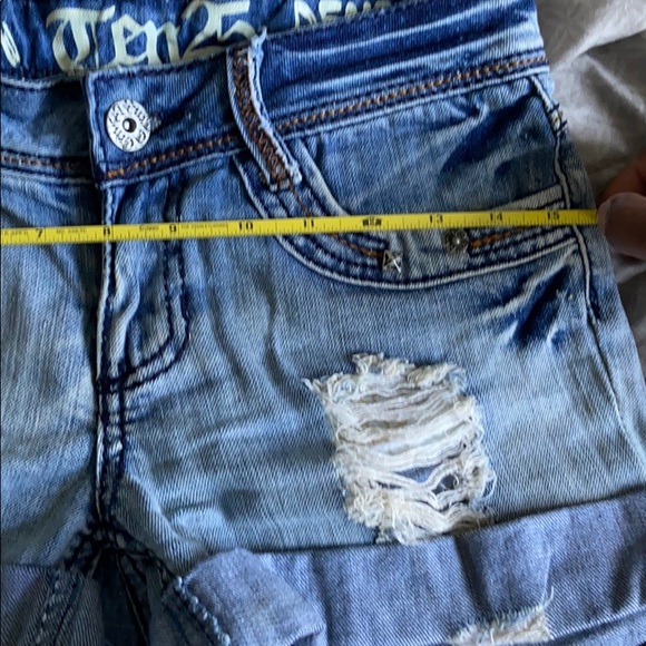 Denim shorts - Picture 7 of 7